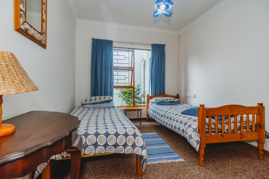 4 Bedroom Property for Sale in Denver Park Western Cape